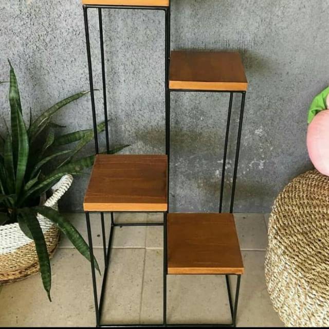 Rak besi Bunga Hias Standing tatakan kayu - Rak Besi Tanaman Hias