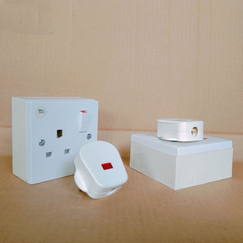 Stop Kontak AC Kaki 3 Set