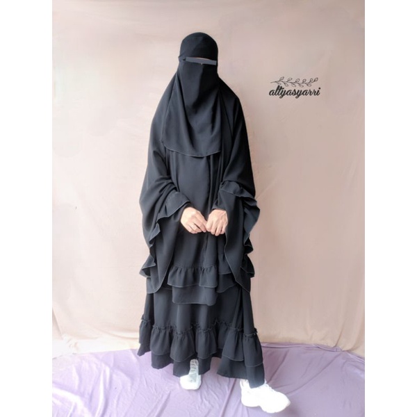 Set gamis ghaniyah / set gamis syari /set gamis cadar/ set gamis wolfis /set gamis murah /set gamis