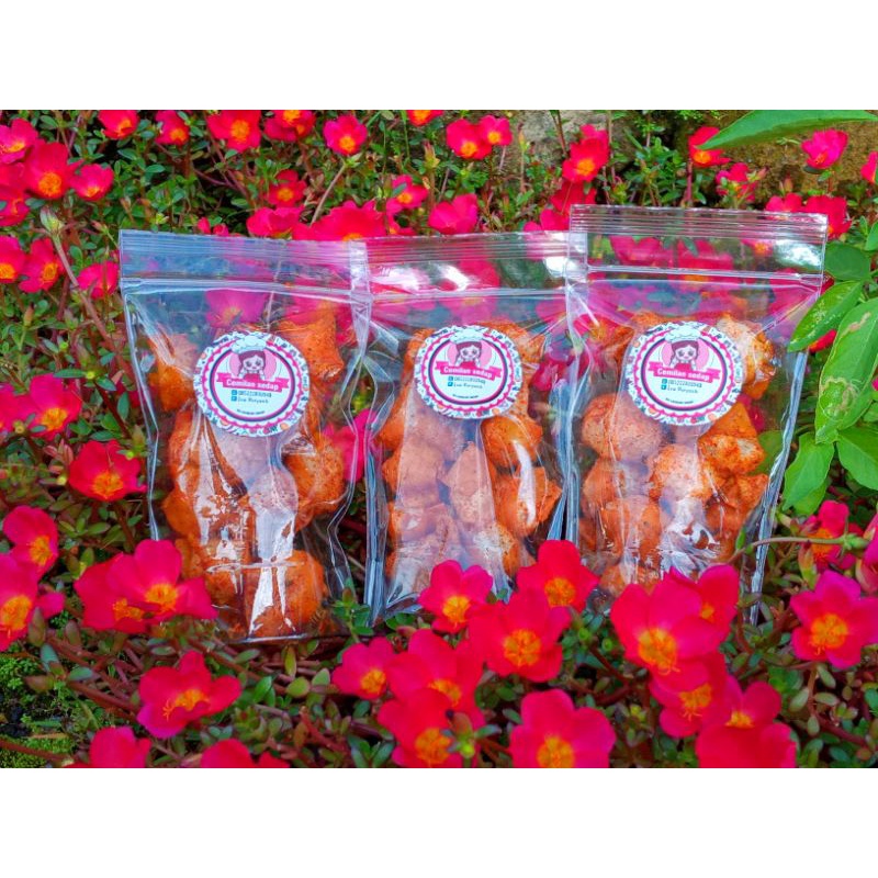 

seblak unyil pedas daun jeruk