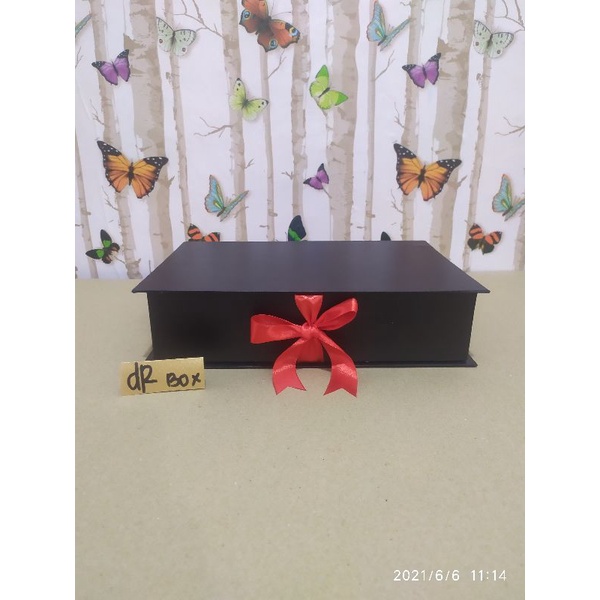 

Kotak kado | Giftbox | Hampers | Kotak parcel | Kotak Hantaran | Souvenir | Box seserahan