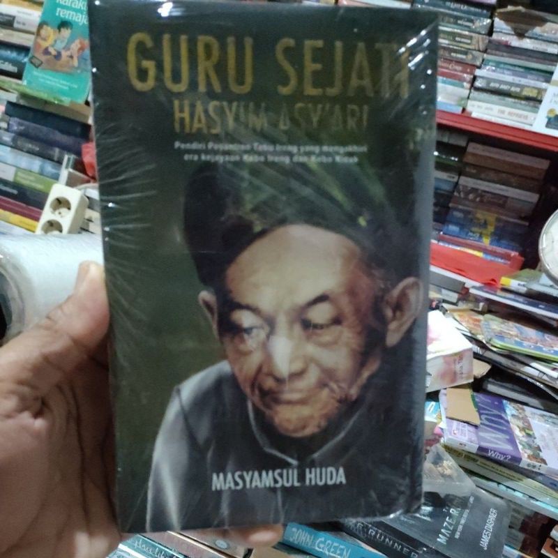 BUKU GURU SEJATI HASYIM ASYARI