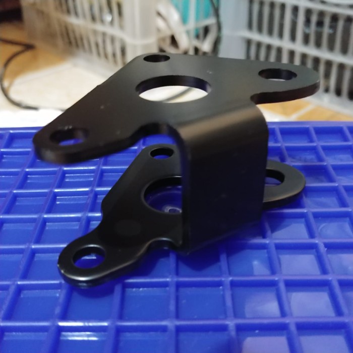 BRACKET DUDUKAN SHOCK SHOCKBREAKER BELAKANG VESPA SPRINT PRIMAVERA