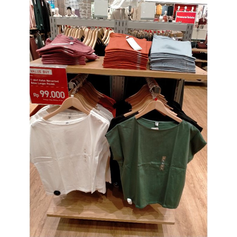 UNIQLO SALE - T-SHIRT KATUN MERCERIZED BASIC