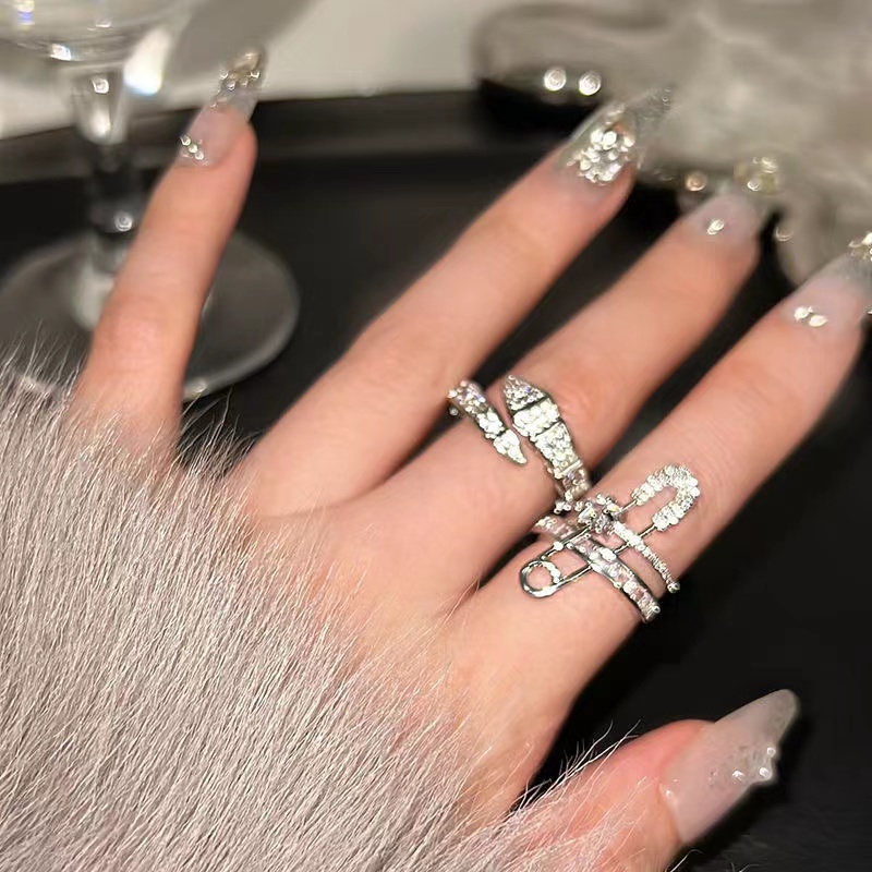 Cincin Model Terbuka Desain Ular Gaya Trendymewah Untuk Wanita