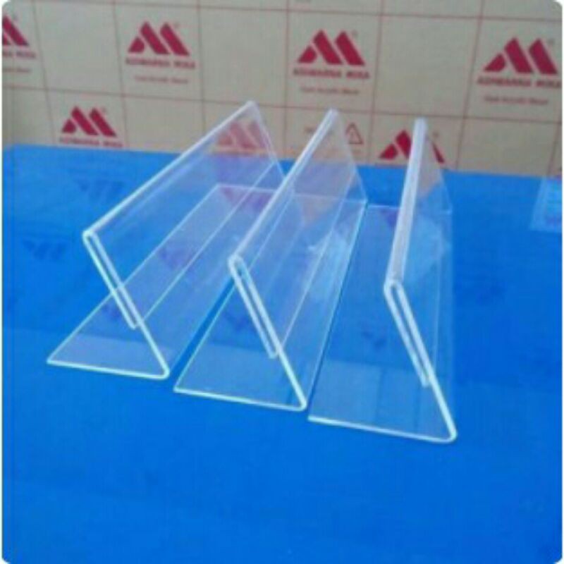 

akrilik name tag 8x30 cm model L