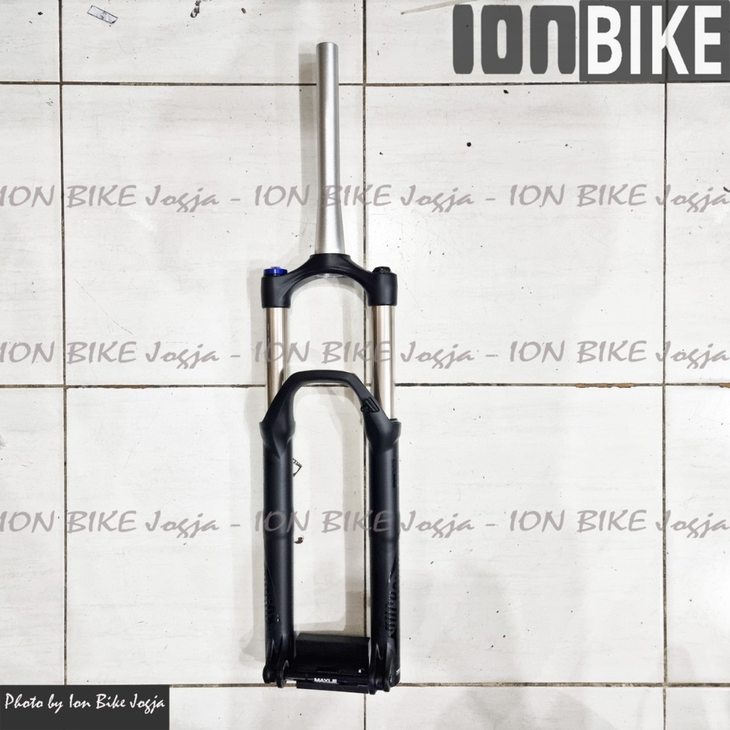 Fork 27.5 Rockshox Recon Silver T140 Boost 15x110 - Sepeda MTB Oversize Air Angin Taper Tappered Tap