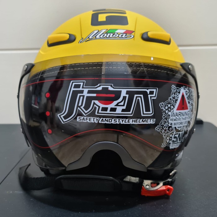 HELM PILOT XL ARAGORN MOMO KUNING DOFF ( RETRO BOGO KLASIK VESPA )