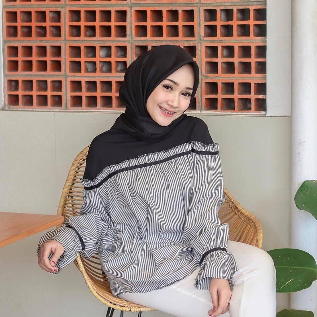 Sabrina Top - Atasan Jumbo - Pakaian Wanita Kekinian - Blouse Size M  L  XL  XXL  XXXL