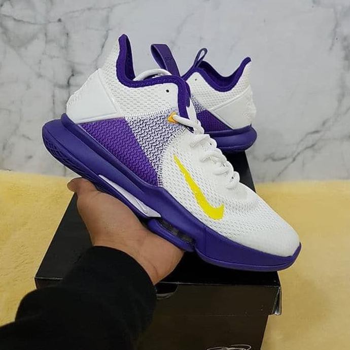 ■ TERLAKU SEPATU BASKET PRIA TERBARU■ SEPATU NIKE LEBRON WITNESS 4 "LAKERS" PUTIH UNGU PREMIUM