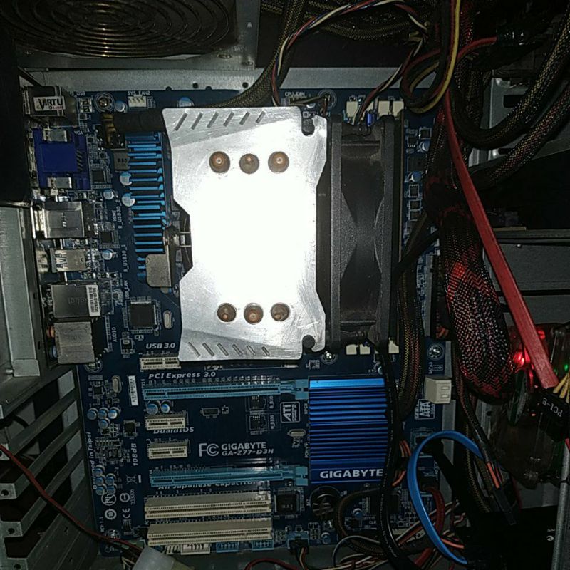 Sepaket CPU Intel Core i7