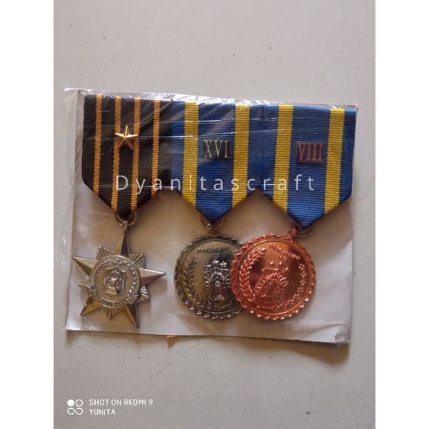 Satya Lencana Medali Pdu 8 tahun + 16 tahun + Nararya SL Gabung
