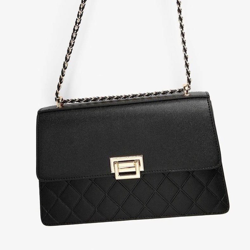 Classic Shoulder Bag