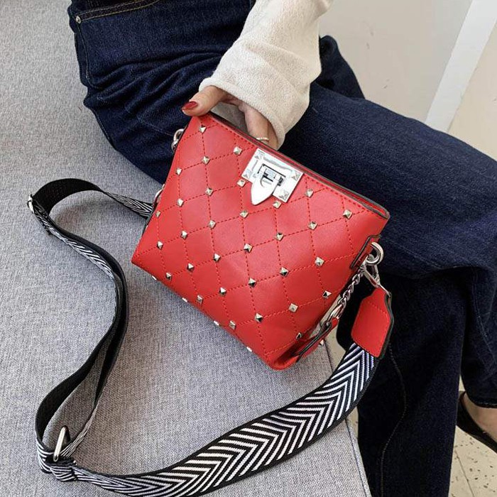 RYX - Rockstud Square Tas Selempang Korea Fashion Casual - Ori Import