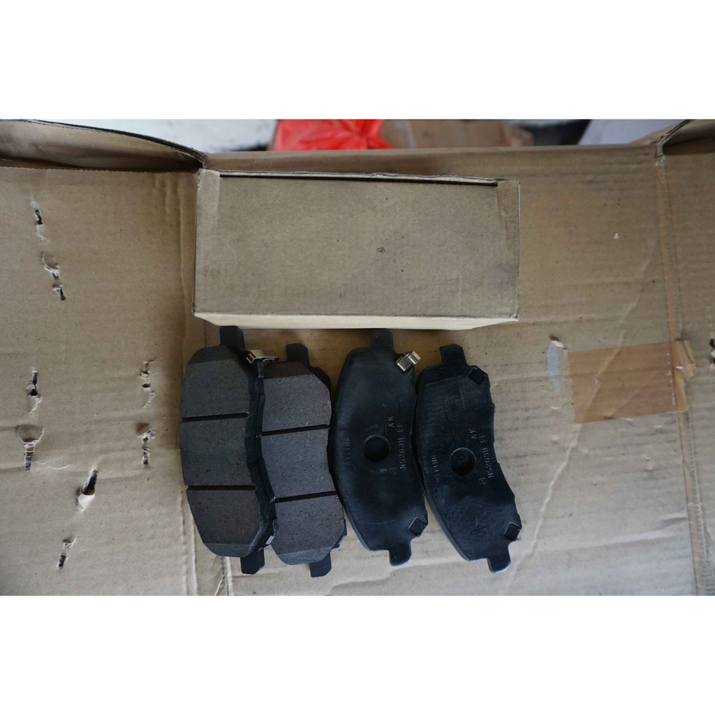 Brake Pads Kampas Rem Depan Mitsubishi Outlander ASLI/ORIGINAL!