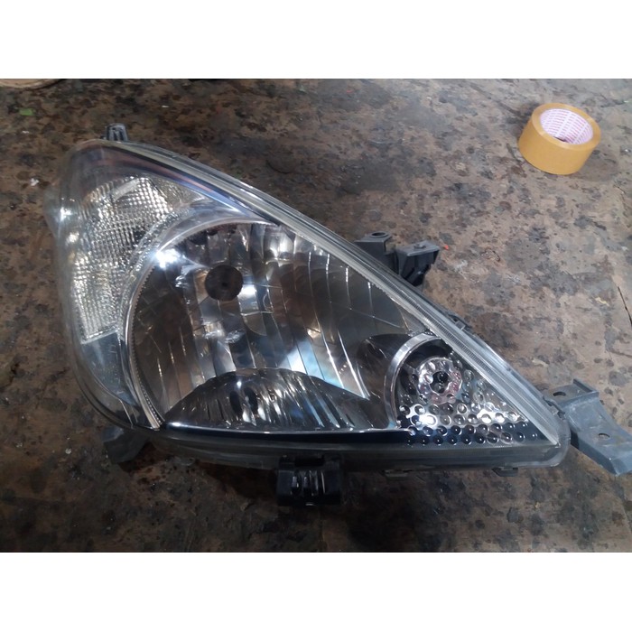 Headlamp Kijang Innova 2004 - 2010
