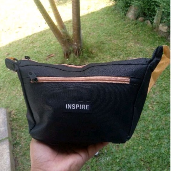 Tas Selempang Trendy Black Mini Pria Wanita Inspire Dikie Keren Murah Tas Distro -BG111