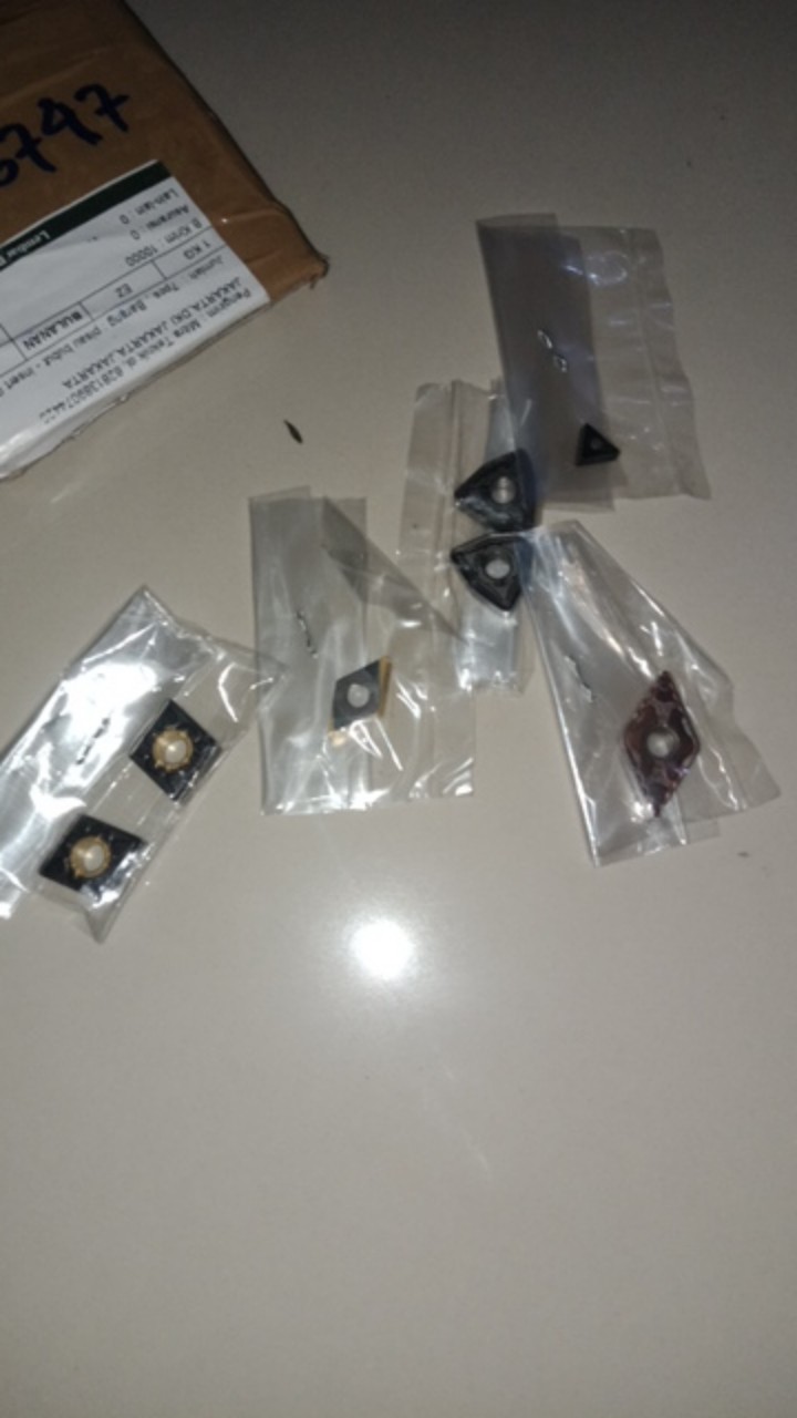 Pisau Bubut - Insert Dnmg 1504 Cermet Cocok Untuk Material Keras