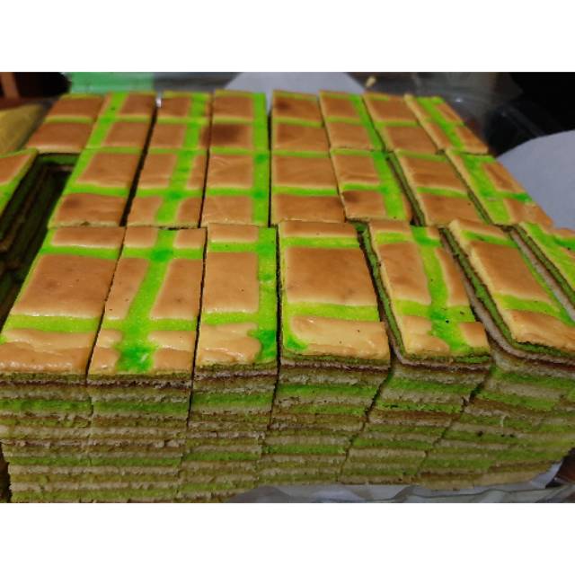 

LAPIS LEGIT PANDAN // KEJU // PANDAN // COKLAT// BLUEBERRY