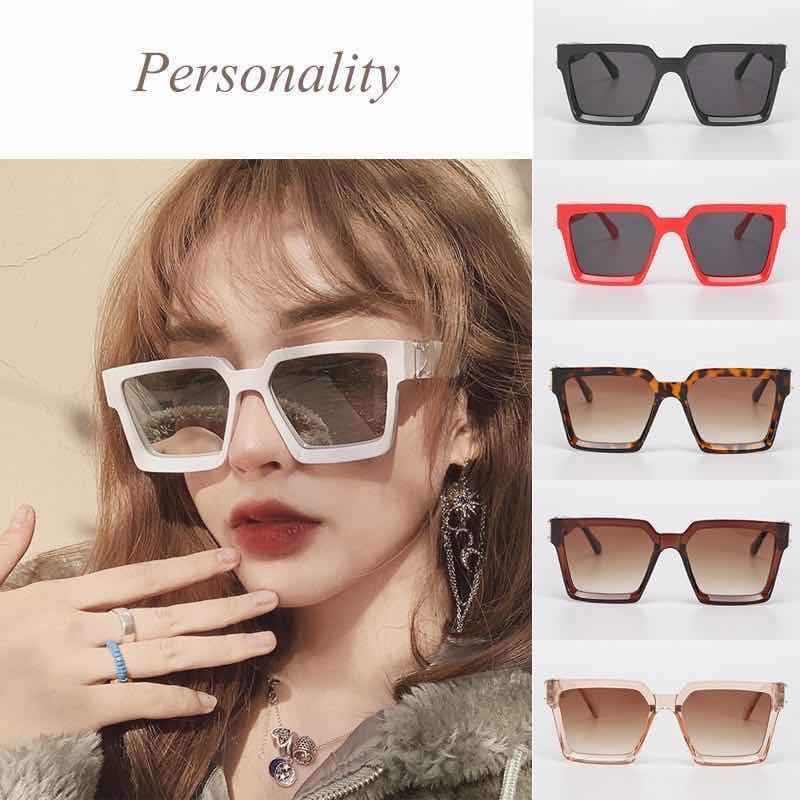 【Bayar di Tempat】INS Fashion Oversized Square Frame Kacamata Hitam Wanita/Pria