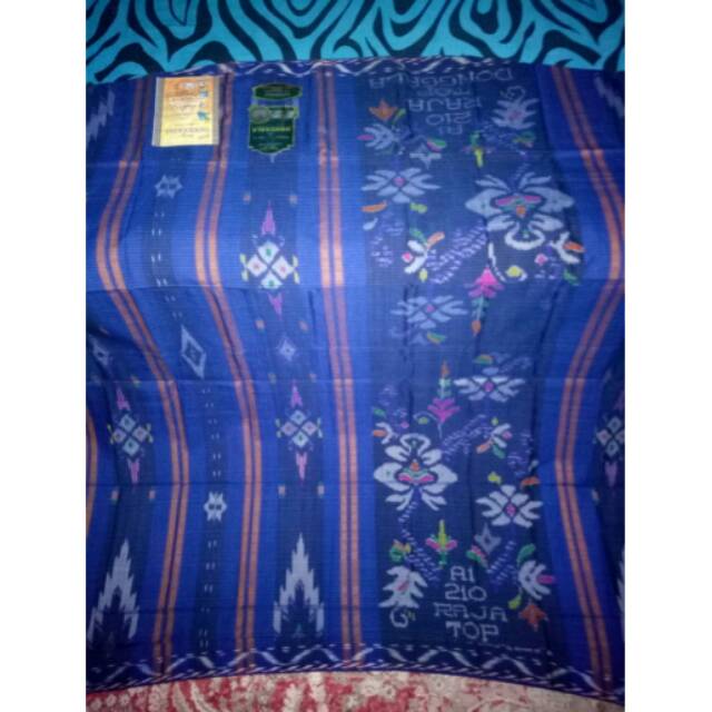 Sarung donggala sutra