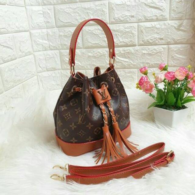 Lv serut rumbai full emboss