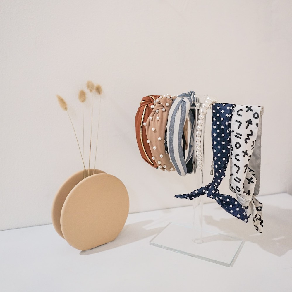 

JENRE Acrylic T-Stand