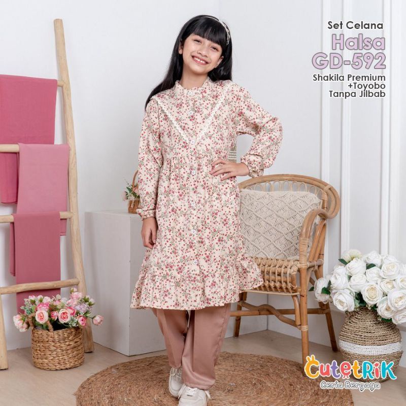 SETELAN CELANA CUTETRIK TERBARU