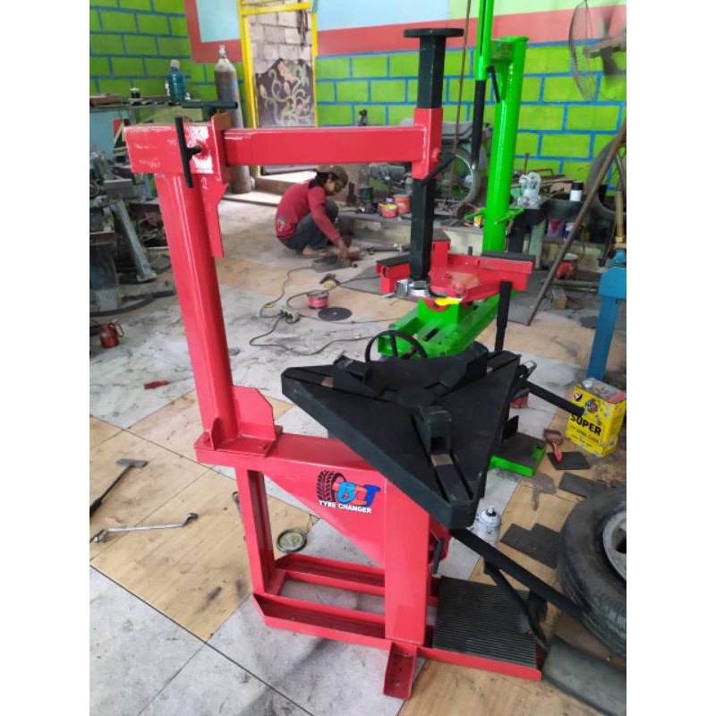 ALAT GANTI BAN BCT MULTIPRESS JOMBANG TIPE SEGITIGA STANDART