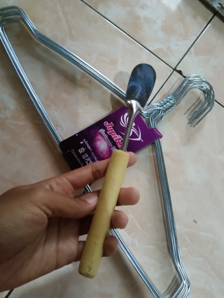 Hanger - Gantungan Baju Anti Karat Kawat Besi 888
