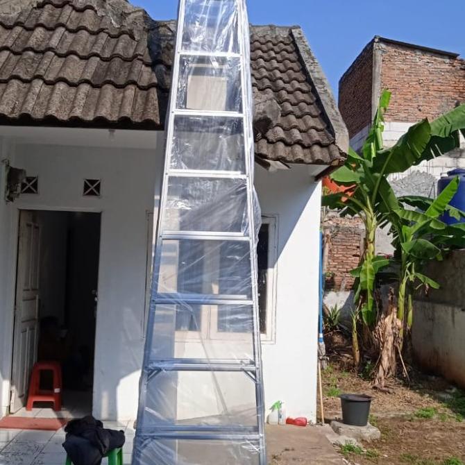 Tangga Lipat 4 - 8 Meter - 3 Pengunci