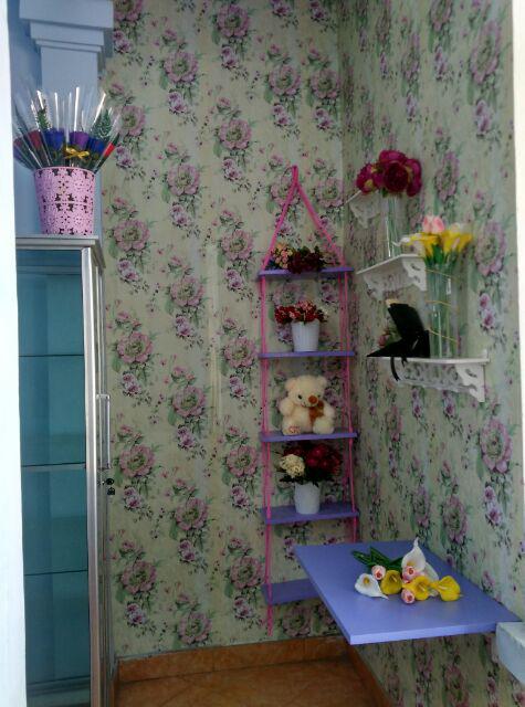 Rak Dinding Gantung Pot Tanaman 5 Susun Putih Tali Pink Minimalis