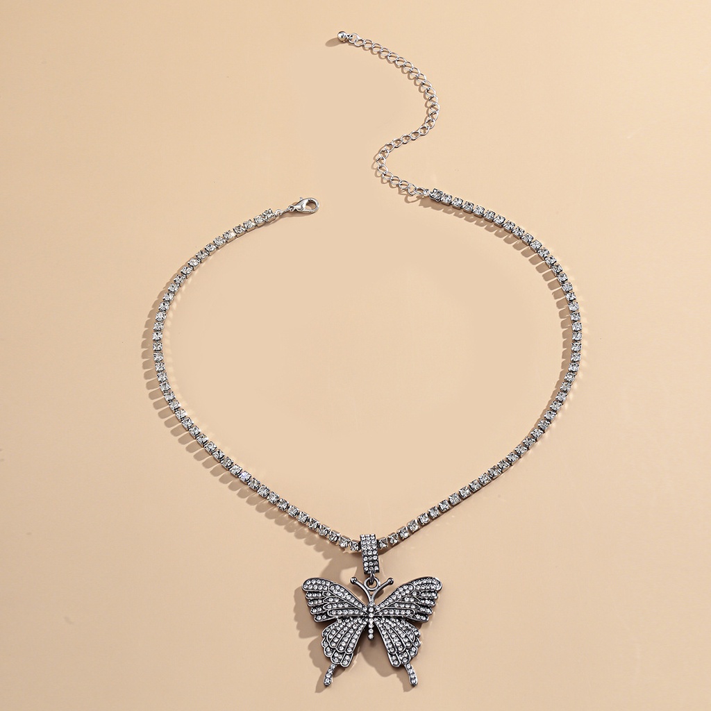 Kalung Choker Desain Kupu-Kupu Untuk Wanita - Korean Crystal Pearl Necklace Fashion Butterfly