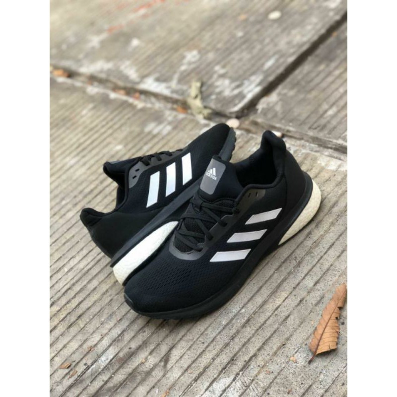 Adidas boost astrarun black white