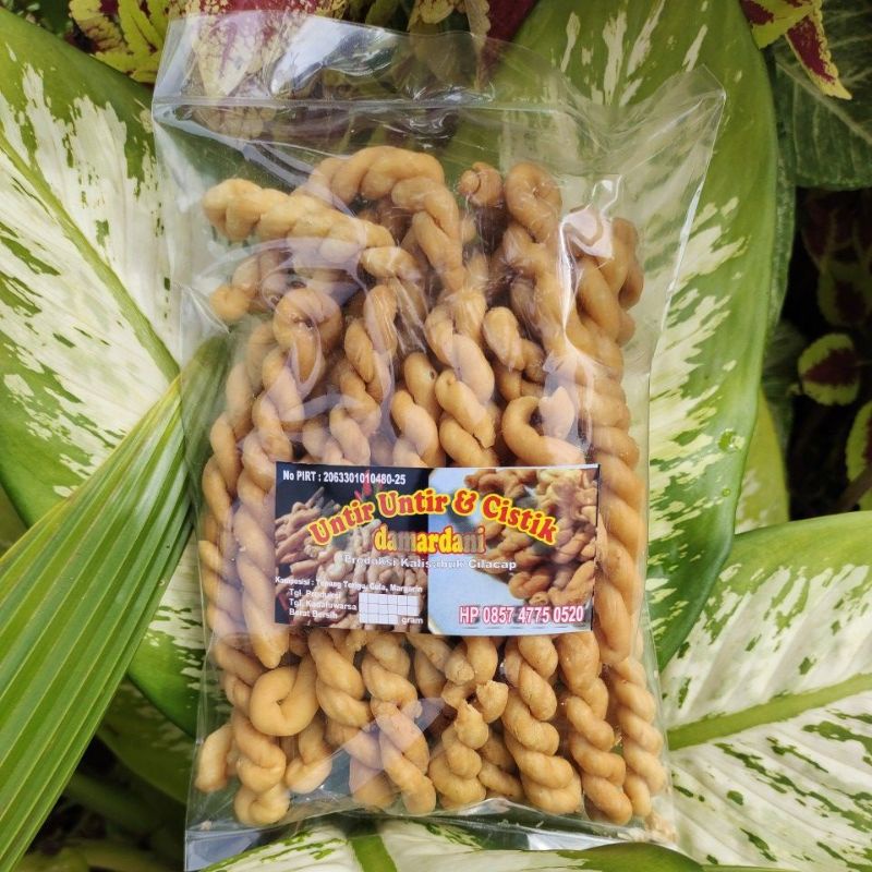 

untir-untir/kue tambang Damardani