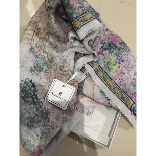 Buttonscarves sevilla series