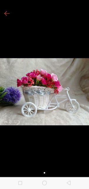 Lukisan Kaligrafi Ornamen Bunga Emas Unik