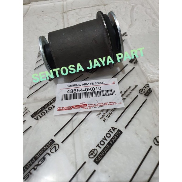 BUSHING LOWER ARM INNOVA KECIL ASLI