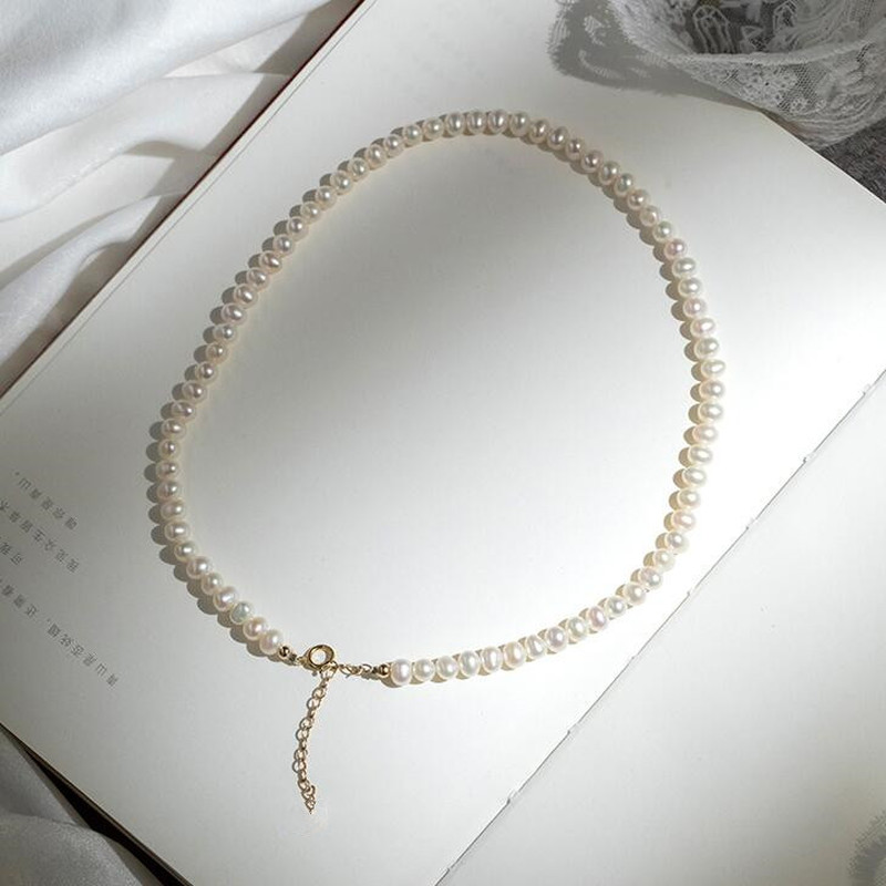 Women  Fashion  Pearl Beaded Necklace / Ladies Simple Gold Charm Necklaces / Girls Personality Short Beach Chain Necklace