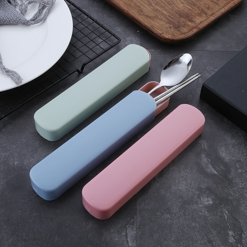 Sendok Set kotak plastik Stainless Alat Makan spoon garpu sumpit travel Sendok set travel sendok