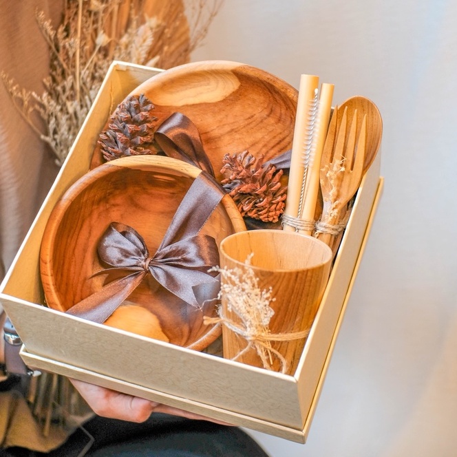 

MARU Hampers Kayu Jati Wedding Kado Ulang Tahun Akukira Indonesia