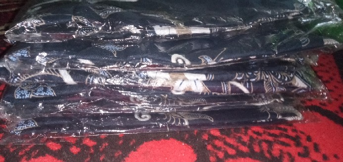 Kemeja Batik Pria Lengan Pendek Motif Batik Solo Ori Premium Murah Ukuran M L Xl Xxl