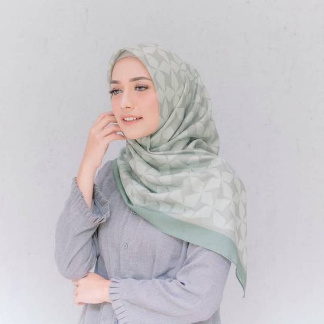Kinaya tara hijab voal printed scarf by kinaya.id