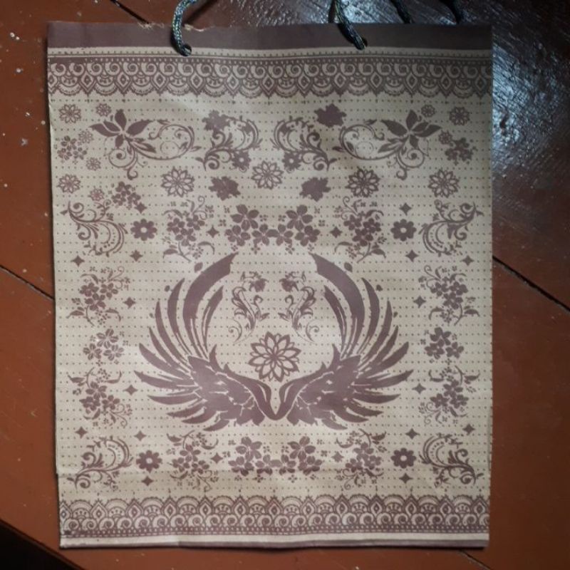 

Paper Bag Tas Kertas Ramah Lingkungan 21x26x7