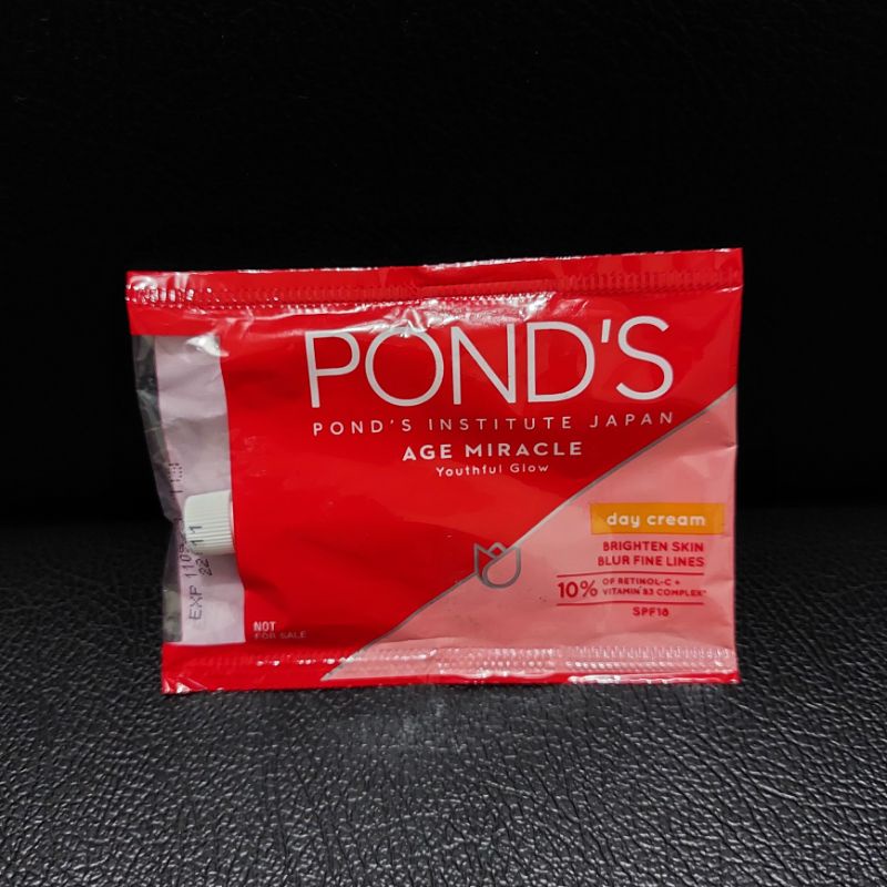 Ponds Age Miracle Day Cream Sachet isi 4gr