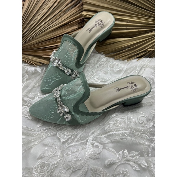 sepatu wanita maura sage green tinggi 3cm tahu