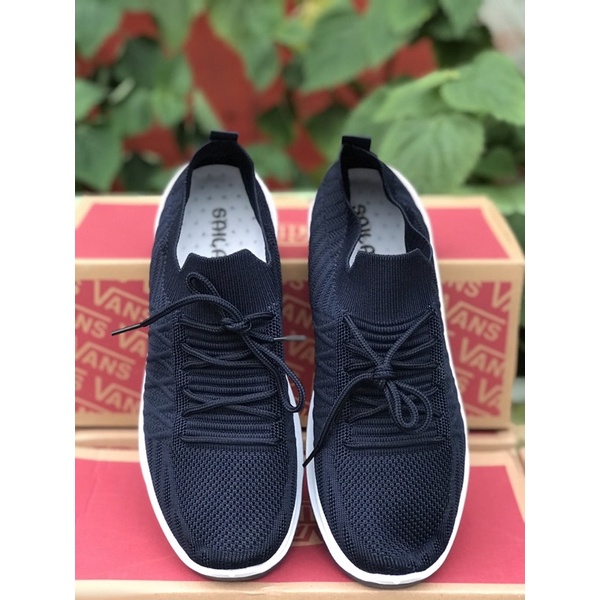 Sepatu sneakers slip on rajut import SAILATU sz 36-40