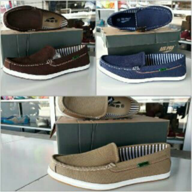 SEPATU SLIP ON AIR PRO