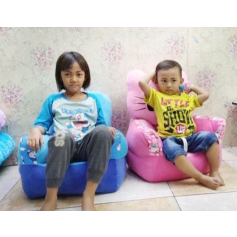 Boneka Sofa Jumbo Karakter 80 cm SNI