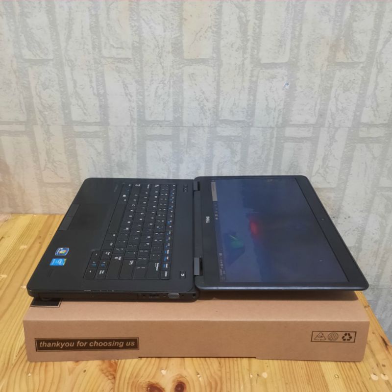 Laptop DELL LATITUDE E5440 Cor i5-4310 Ram 4GB HDD 500GB Vga Intel HD Graphic Family Windows 10